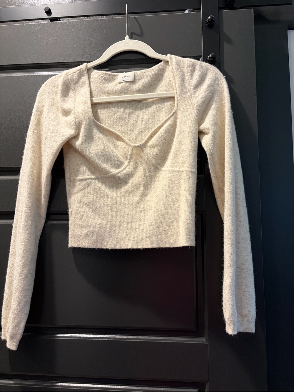 Aritzia Cream Scoop Neck Long Sleeve Sweater